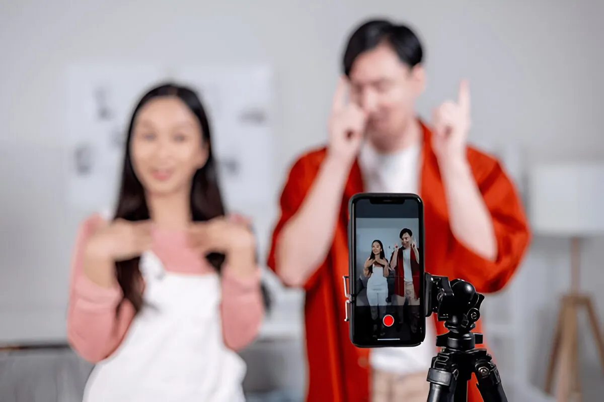 Couple making tiktok video